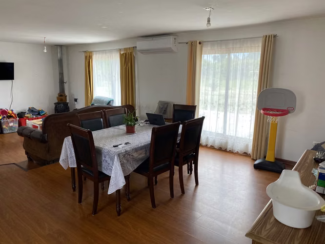 VENDE parcela en cond. casa 137/5.000 mt2, Linderos