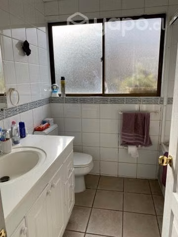 VENDE casa 4D 3B 300/800 mt2, condom. Lo Herrera