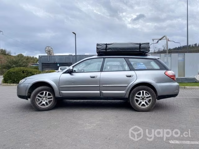 Subaru outback 2008 con kit de levante