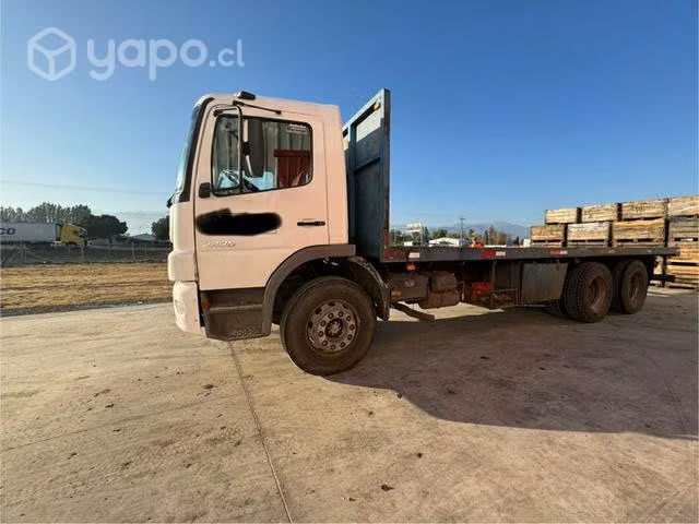 Mercedes Atego 24 25