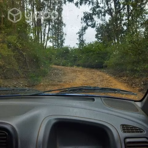 En camino La Pólvora entre las dos rotondas