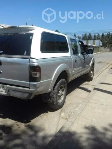 Camioneta Ford ranger XLT 2.3