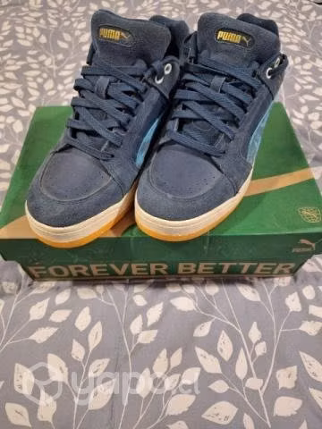 Zapatillas puma y adidas