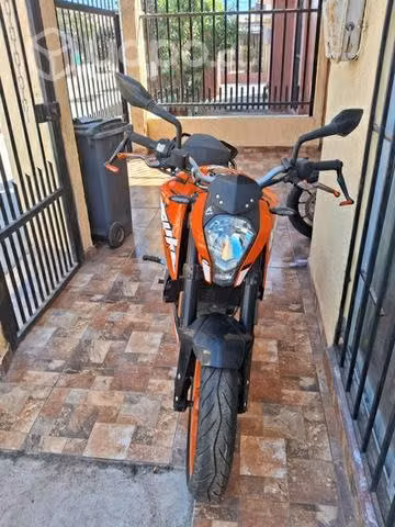 Moto KTM DUKE 200