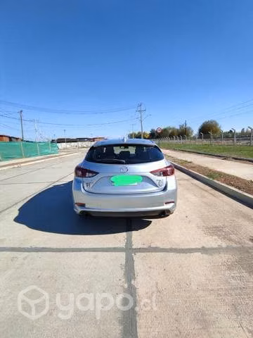 Auto marca Mazda 3 sport 2019 - Imagen 5