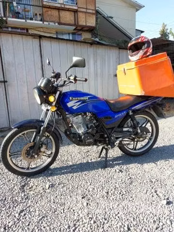 Se vende Moto Euromot 125cc