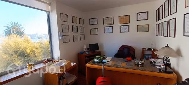 Céntrica oficina en el plan de Valparaíso - Imagen 20