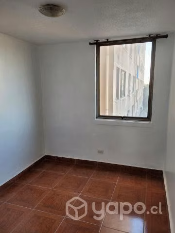 Arriendo departamento a pasos del metro