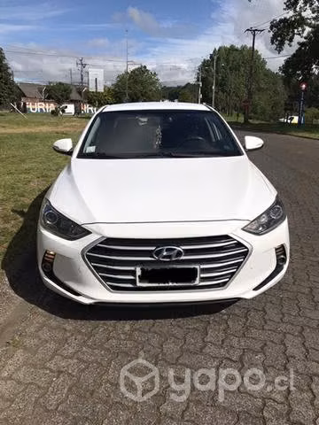 Hyundai Elantra full equipo 2017 - Imagen 2