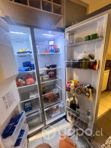 Refrigerador side by side SAMSUMG semi nuevo
