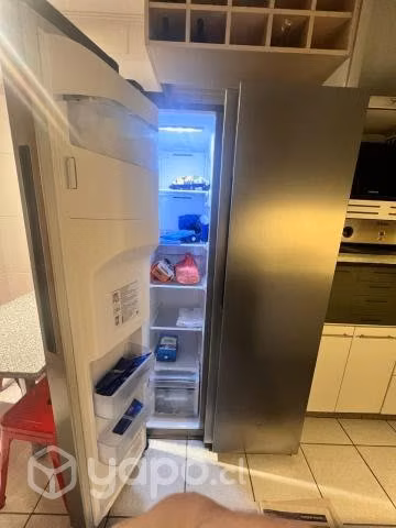 Refrigerador side by side SAMSUMG semi nuevo