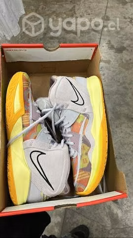 Nike kyrie Irving infinity iris whisper
