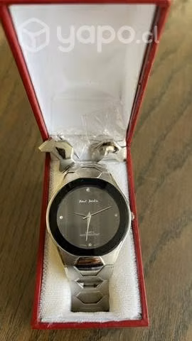 Reloj sin uso excelente