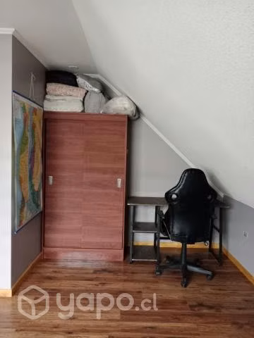 Arriendo amplia pieza amoblada a estudiantes - Imagen 2