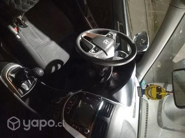 Hyundai accent 2018 único dueño - Imagen 4