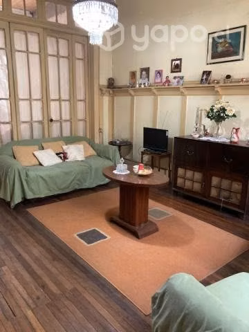 Amplia casa, 6 dormitorios, cercana a 2 Estaciones de Metro - Imagen 3