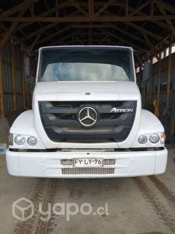 Camión Mercedes Benz