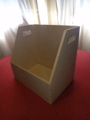 MUEBLE MADERA VINILOS HECHO MANO APROX 20 y 30 o m