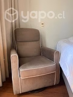 Sillón Mecedora - DISPONIBLE - Imagen 2
