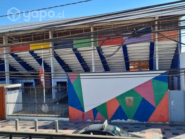 Vendo, casa dos pisos sector centro de arica