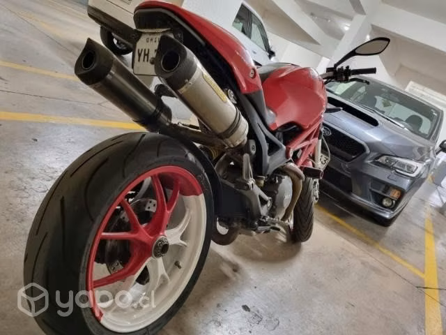 Ducati monster 796