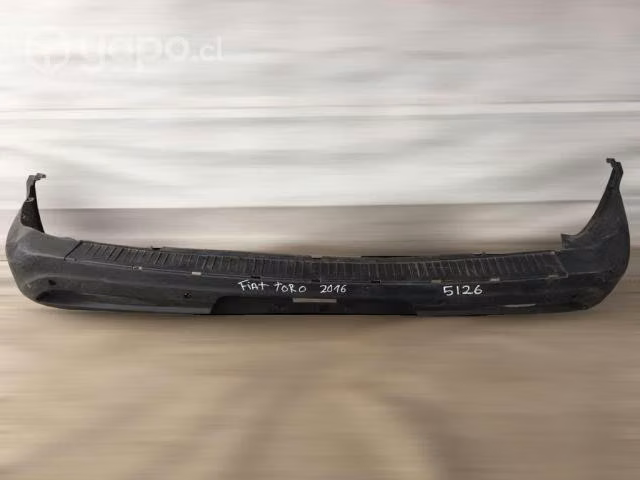 Parachoque trasero ram 1000 2016