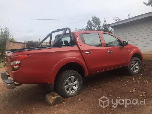 Mitsubishi l200 2018