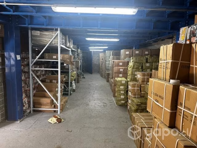 Propiedad comercial con bodega Santiago Centro