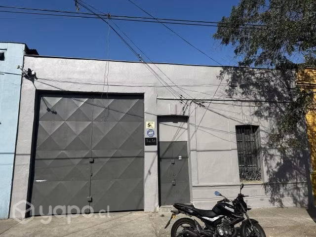Propiedad comercial con bodega Santiago Centro