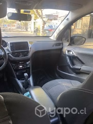 PEUGEOT 208 2018 - Conversable