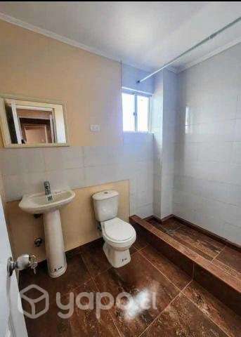 Arriendo departamento con estacionamiento - Imagen 2