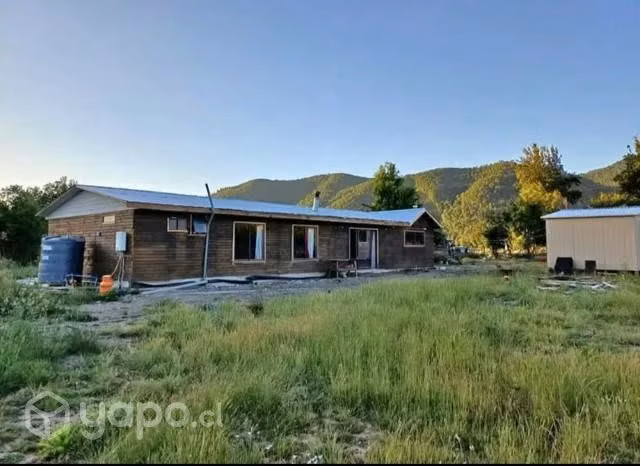 Parcela con casa construida, Polcuro