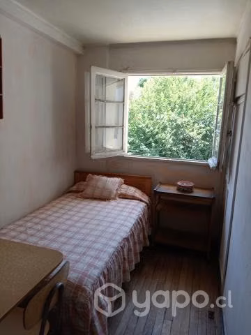Arriendo pieza amoblada - Imagen 2