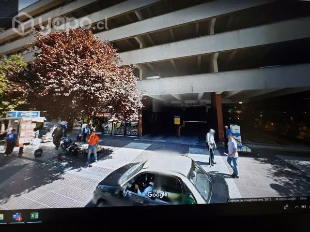 Arriendo estacionamiento Huérfanos con MacIver
