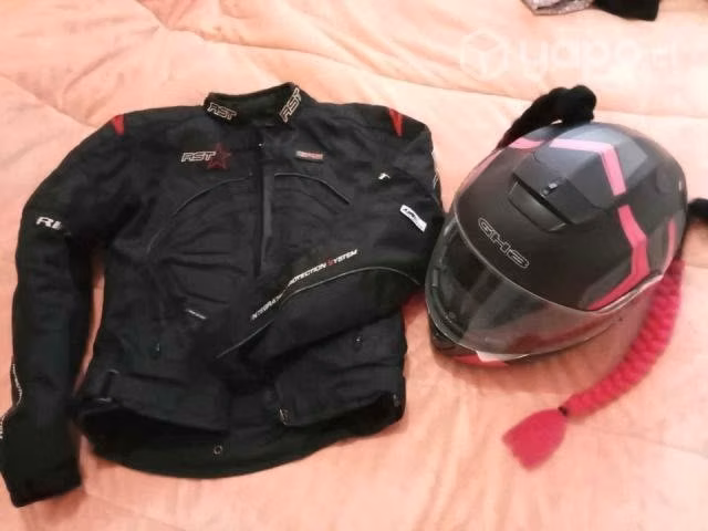 Ropa de moto y casco - Imagen 2