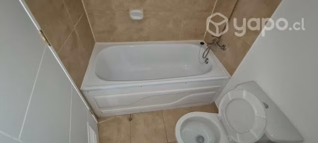 Dpto. (casi) Nuevo Yungay A Pasos De Parque De Los