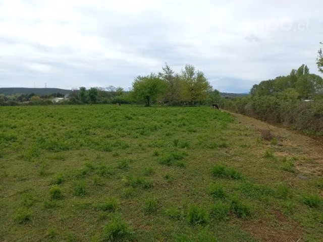 Vendo terreno con casa