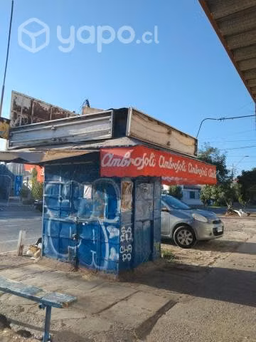Se arrienda Quiosco en Carlos Valdovinos/Bascuñan