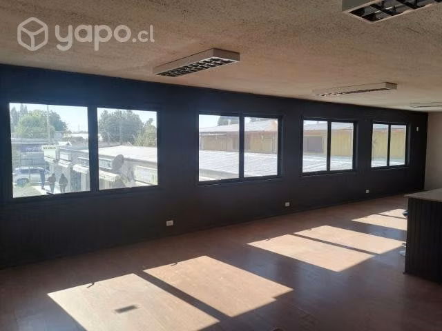 Se arrienda local comercial