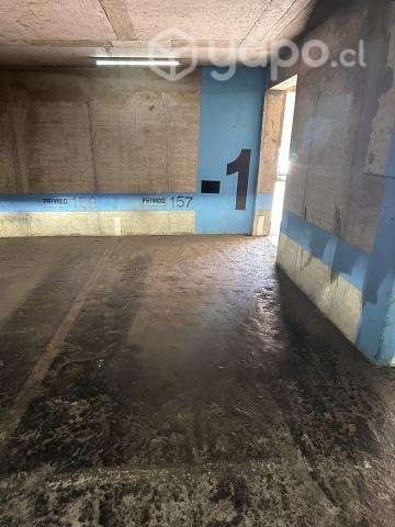 Estacionamiento techado, metro Santa Lucia - Imagen 3