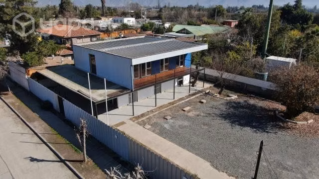 Sitio 1000m2 Oficina y bodegas en Los Andes