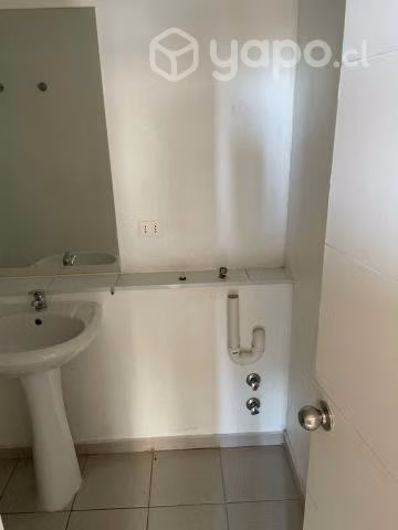 Arriendo departamento 3 piezas 1 baño con balcón