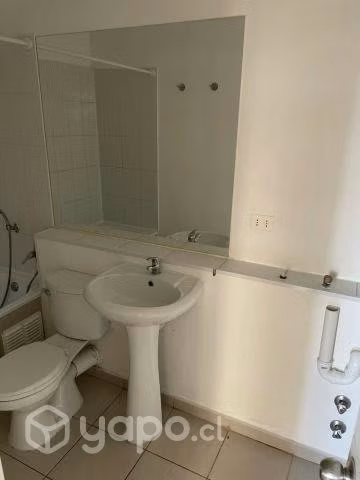 Arriendo departamento 3 piezas 1 baño con balcón