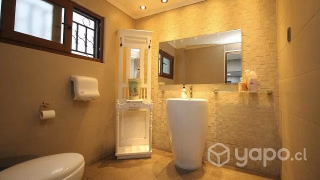 ¡Arriendo Espectacular Casa En Recoleta