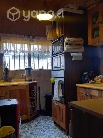 Se vende casa con amplio terreno en Graneros