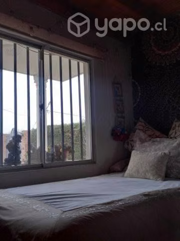 Se vende casa con amplio terreno en Graneros
