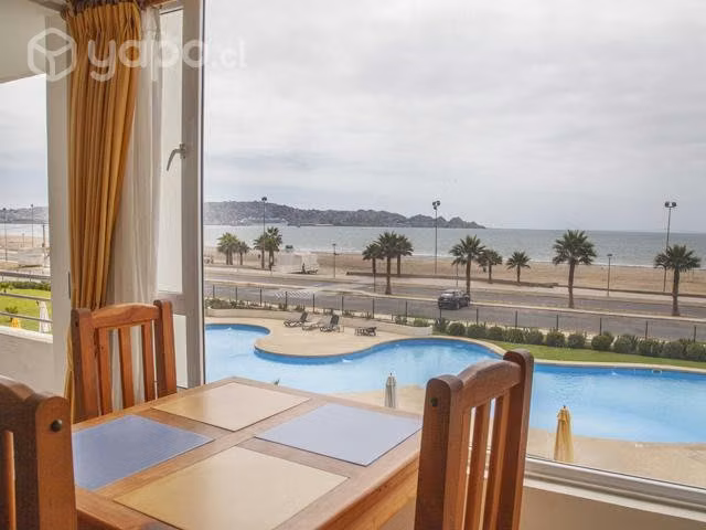 Departamento frente a la playa para Semana Santa