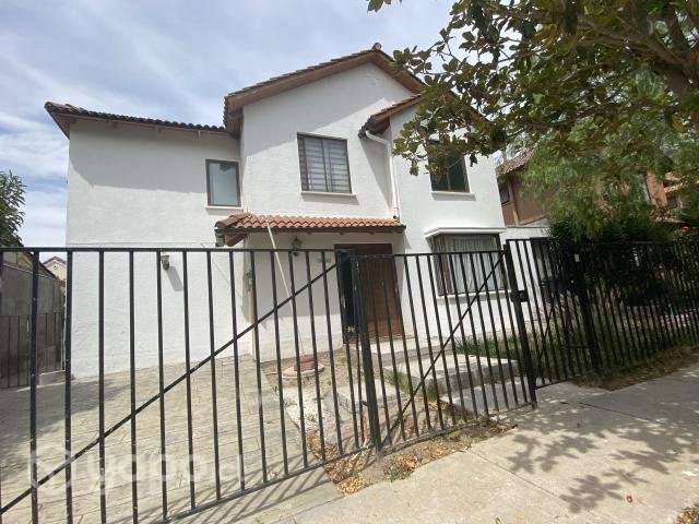 Venta casa Ciudad de Los Valles 4H 3B Piscina - Imagen 3