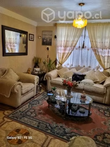 Hermosa Casa De 2 Pisos En La Cantera A Minutos De