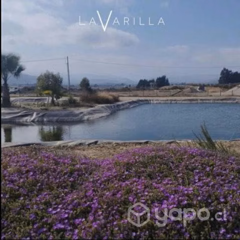 Se vende terreno en la varilla